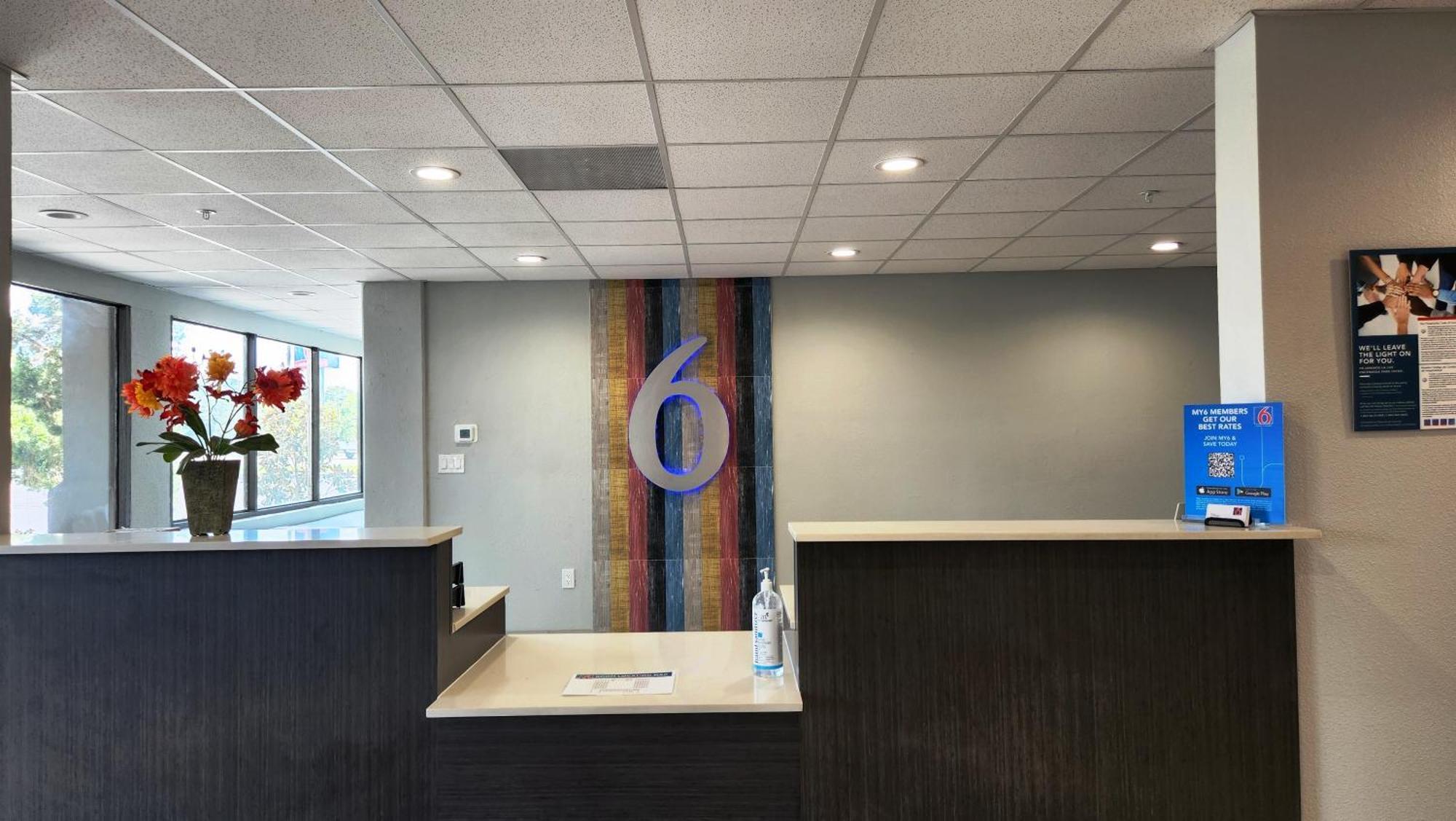 Studio 6 Alvin, Tx Екстериор снимка